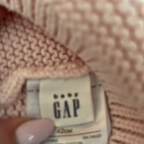 Baby Gap Hat and Bootie set - Picture 3 of 6